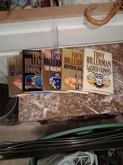 5 Books Of Tony Hillerman