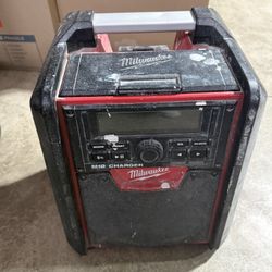 Milwaukee Work Radio 