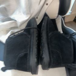 Black UGG Australia Neumel Size 7 no Box