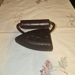 Antique 1880s "Common Star" Sad Iron