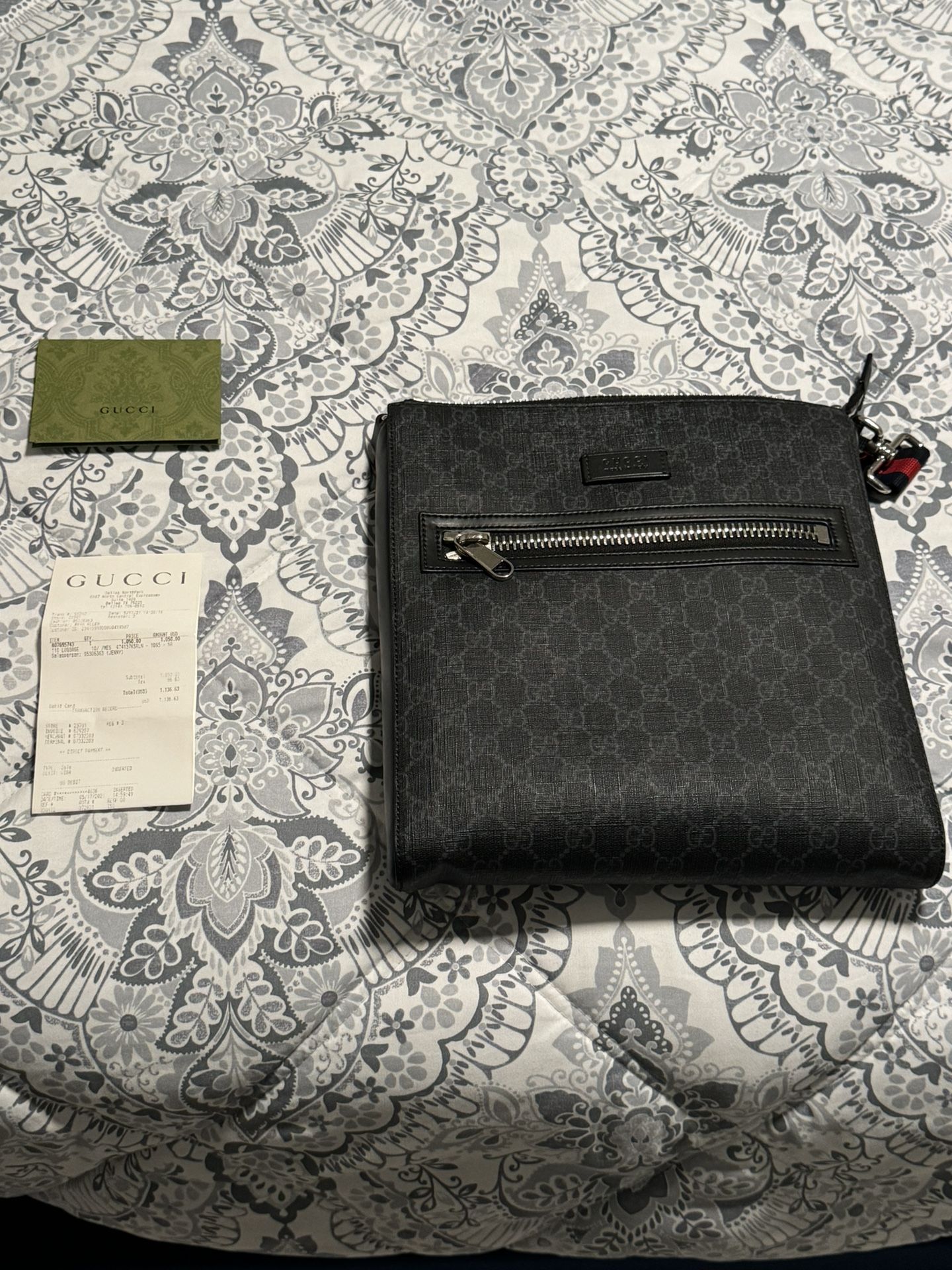 Gucci GG Messenger Bag Authentic
