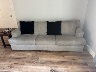 Free couch very good condition
