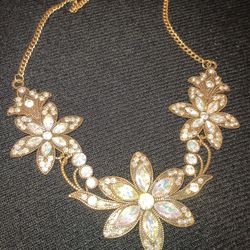 Star Pendant Necklace 