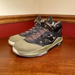 Jordan Melo M9 Squadron Green 551879-041 Basketball Shoes- Men’s 8.5- GREAT COND