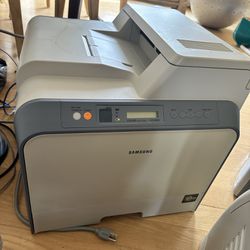 Samsung CLP-600N Color Laser Printer