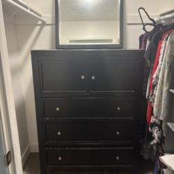 Free Armoire Or Gentlemen‘S Dresser