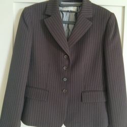 Blazers Tahari (2)/George(1)