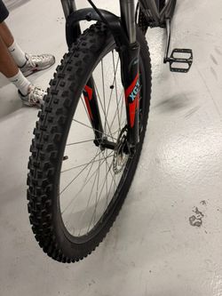27' specialized bike