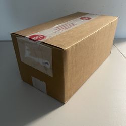 Pokémon Celebrations 25th Anniversary Pokemon Center Exclusive Elite Trainer Box Case Sealed 