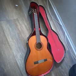 Classical Yamaha Guitar