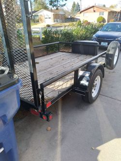 7x10 trailer in excellent condition