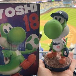 Dodgers Yoshi Bobblehead