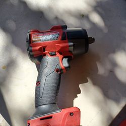 Milwaukee 18VOLT Fuel 1/2 FRICTION RING MID TORQUE IMPACT WRENCH 