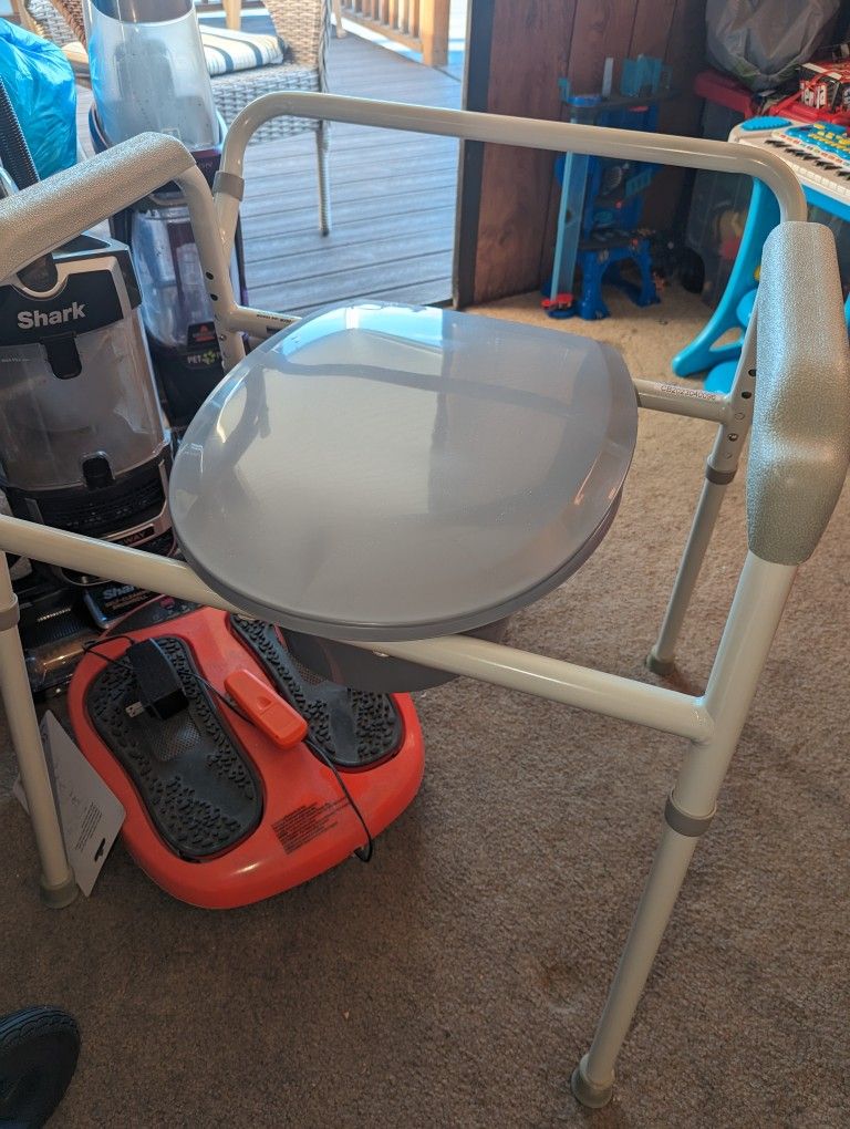 Tuffcare Toilet Kamode