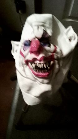 SPIRIT HALLOWEEN MASK