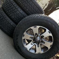 Tires ,Ford F-150  /R18 