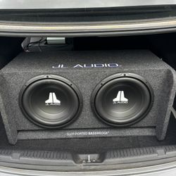JL Audio 12’ Sub With JL Audio Amp