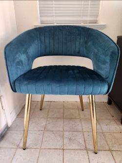 Stylish velvet desk chair