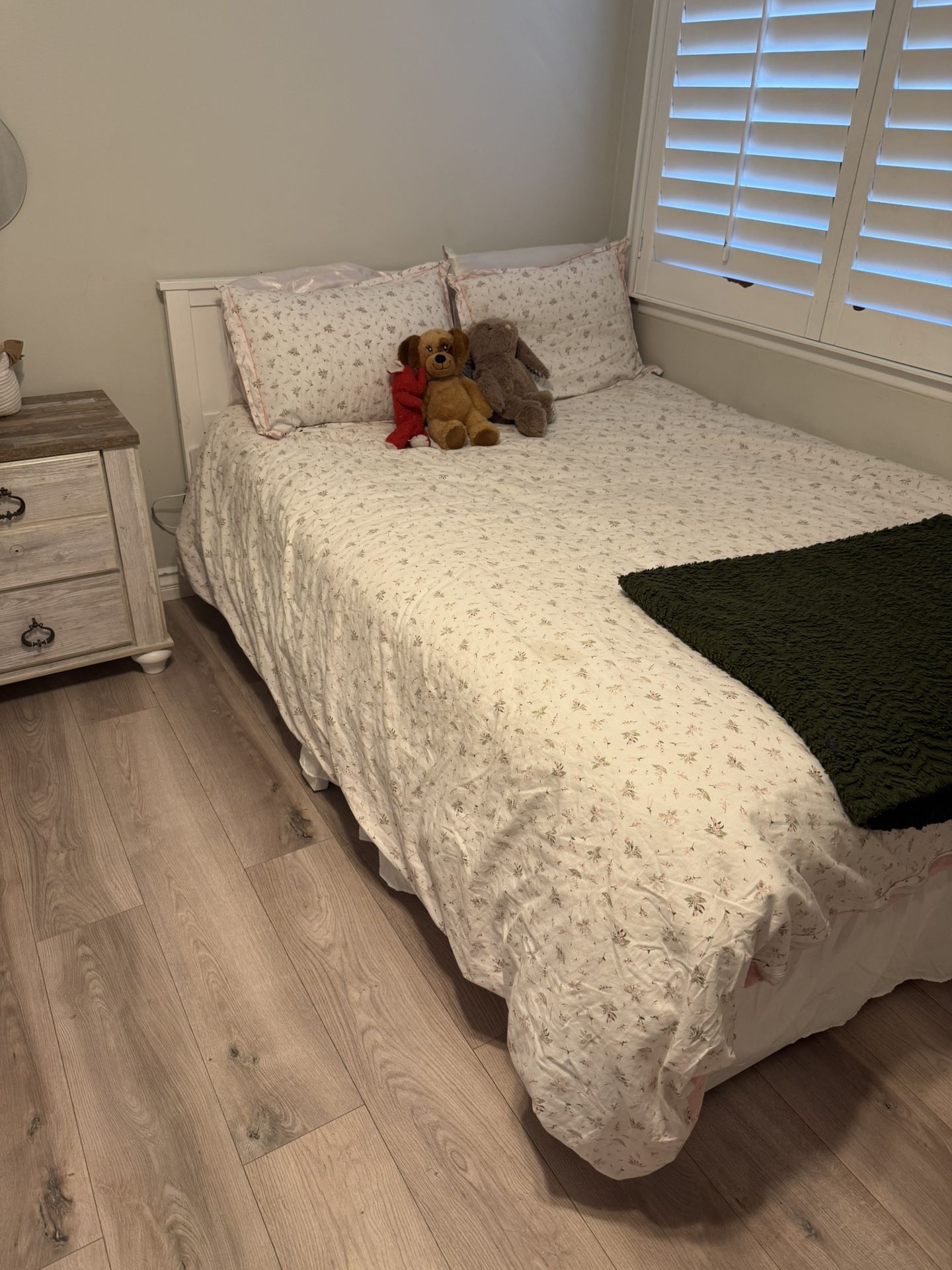 Full Size Bed Frame And Mattress