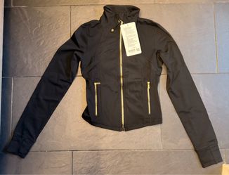 Define Cropped Jacket Nulu Size 4 Black and Gold