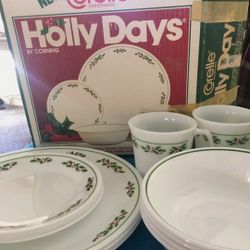 CORELLE HOLLY DAYS