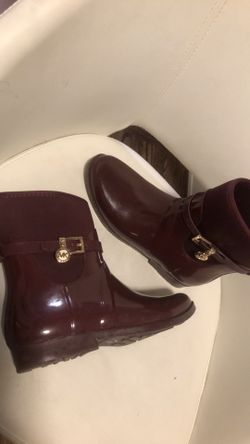 Michael Kors rain boots size 8