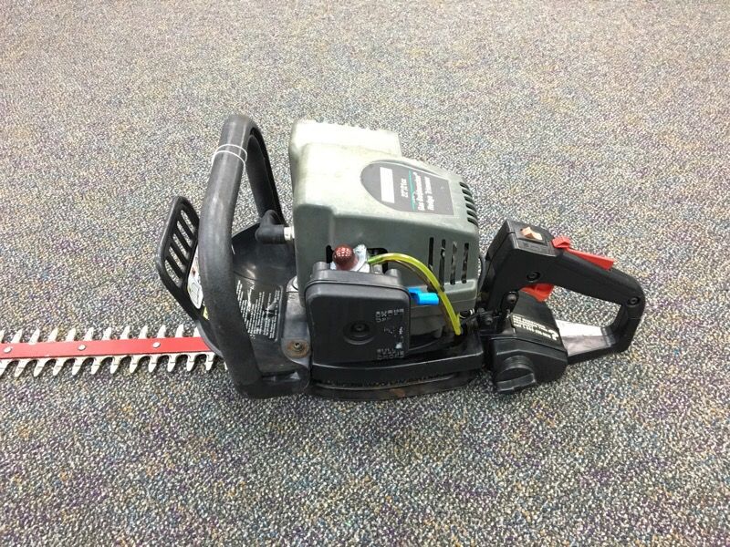 Craftsman bushwacker 22 in 2024 21cc gas hedge trimmer
