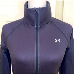 A Really Really Nice UA Pullover 