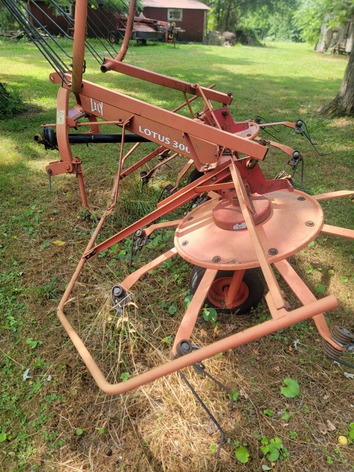 Lely Lotus Hay rake $3000
