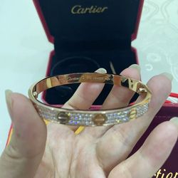 Cartier Love Bracelet  ( Moissanite)