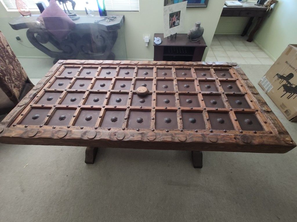 Exquisite Vintage Dining Room Table