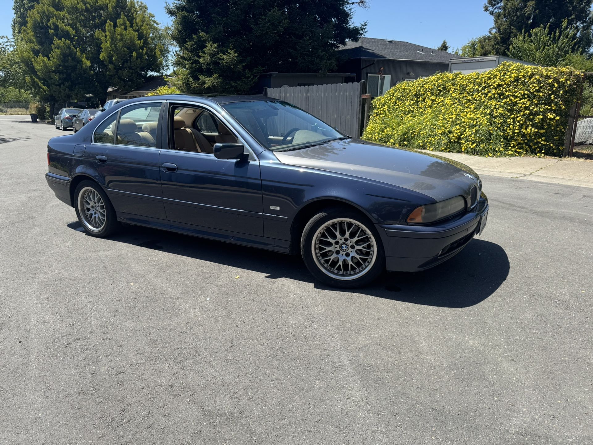 2002 BMW 530i
