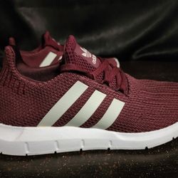 Adidas Swift Run 