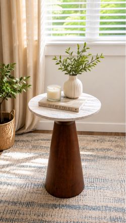 Table Marble Accent Table White & Brown, ❤️ Good condition only 3 months.