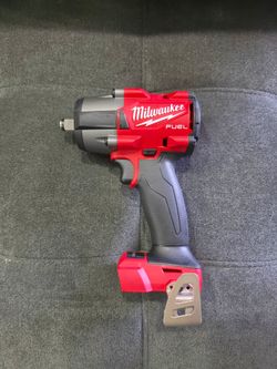 Milwaukee M18 FUEL Mid Torque Impact Wrench 1/2 inch (Tool-Only)