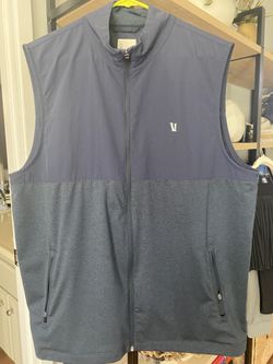 Vuori Men’s Sunday Element Blue Vest.   Size XL