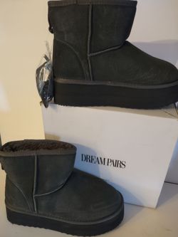 Brand new dream pears boots size 9