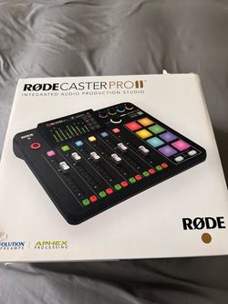 Rode RodeCaster Pro II Audio Production Studio