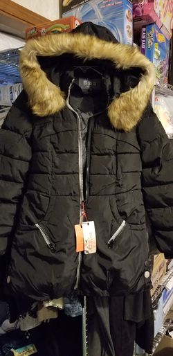 Juniors' Faux-Fur-Trim Hooded Coat