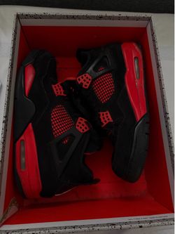 Jordan 4s Red Thunders