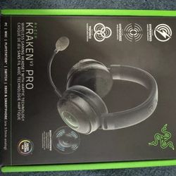 New Sealed Authenticity Razer Kraken V3 Pro Wireless Gaming Headset with Haptic Technology