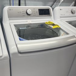 New Scratch And Dent LG Washer. 1 Year Warranty 