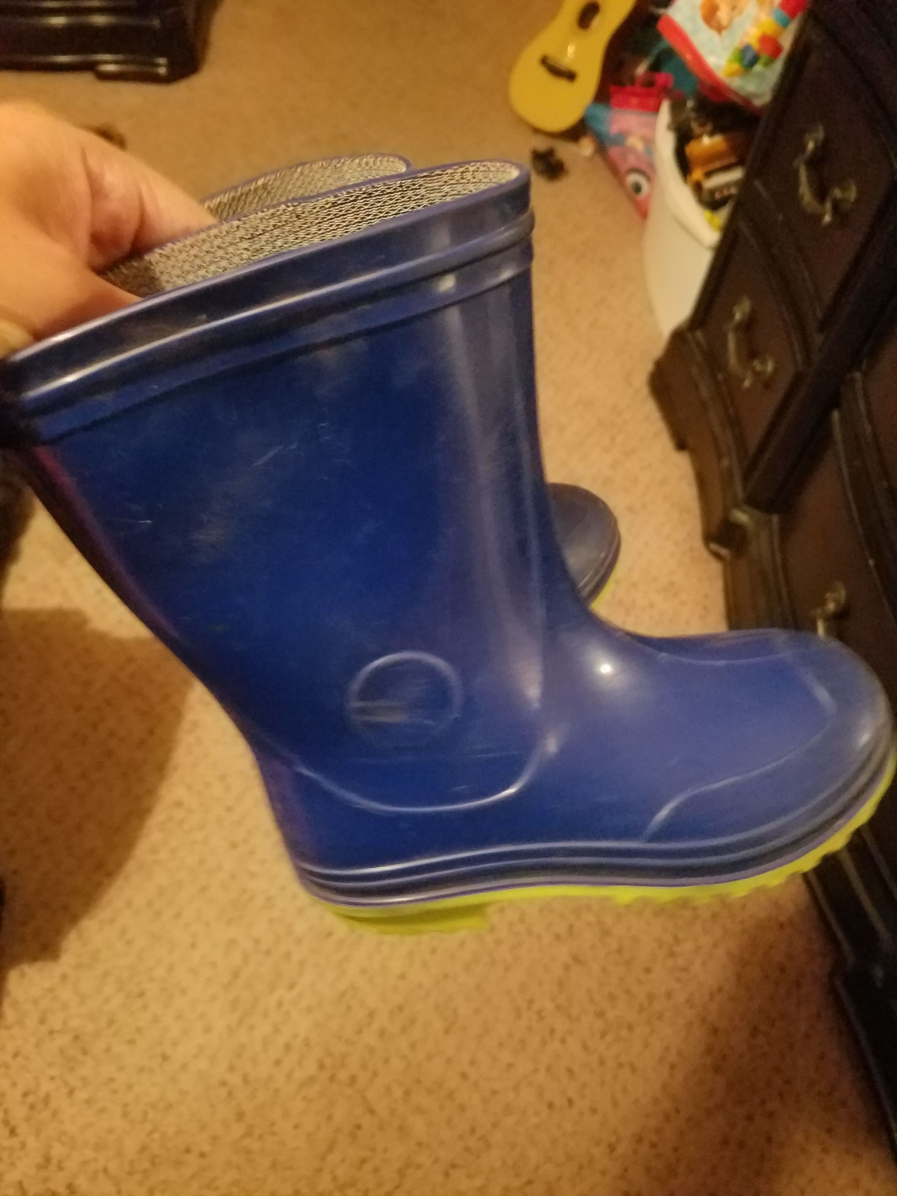 toddler size 9 rain boots