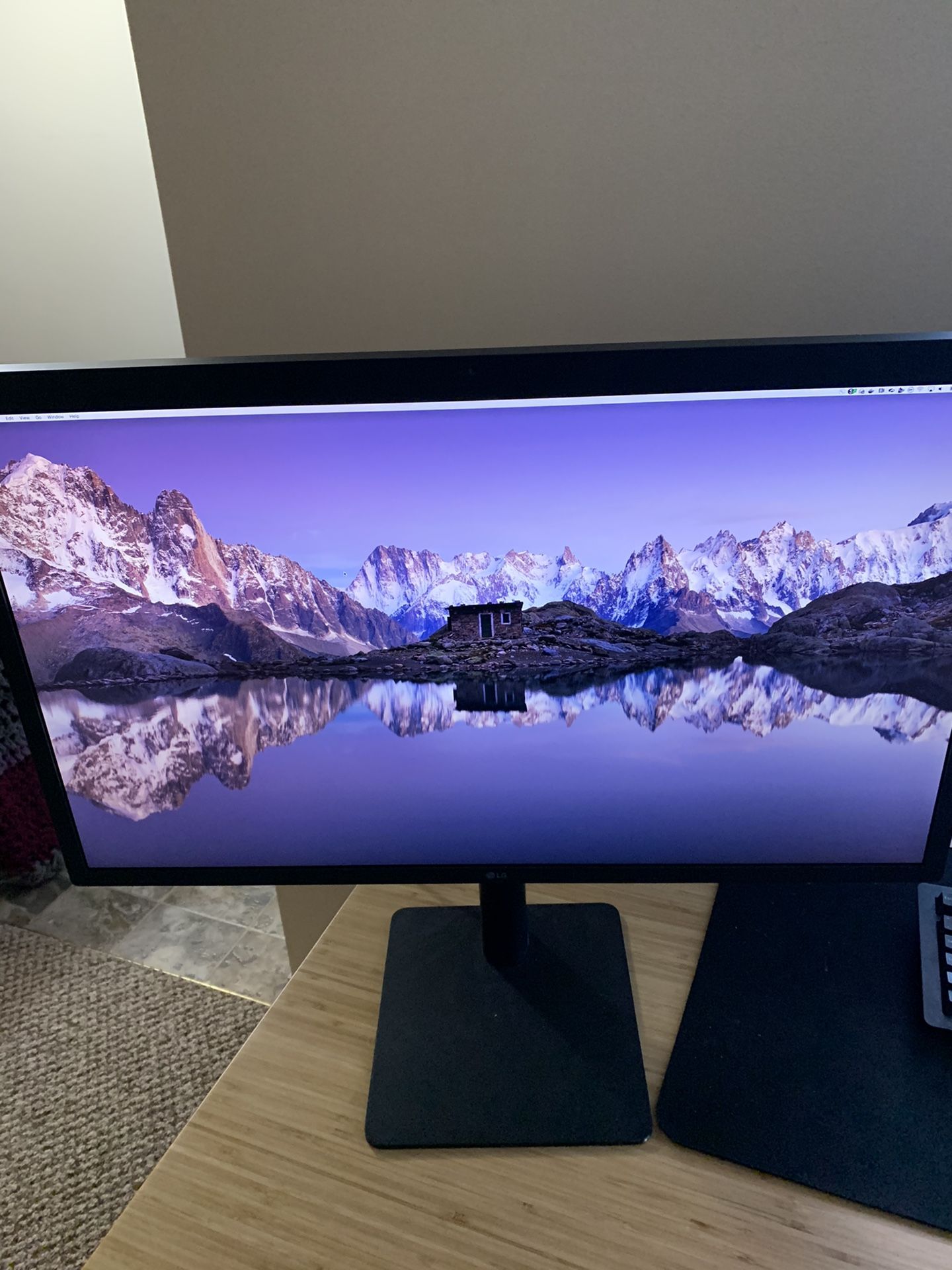 LG ultra fine 5k in perfect condition