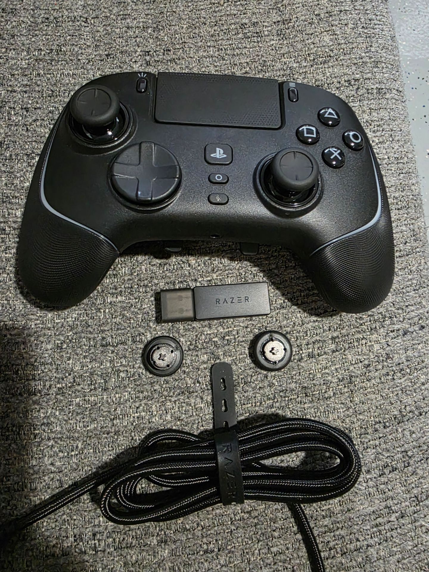 Razer Wolverine V2 Pro Wireless Gaming Controller PlayStation 5 Mecha-Tactile Buttons, Black
