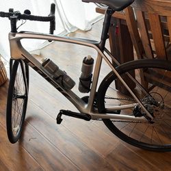 2022 Trek Émonda SL5 Disc (58cm) – Carbon – Excellent Condition – <1,000 Miles