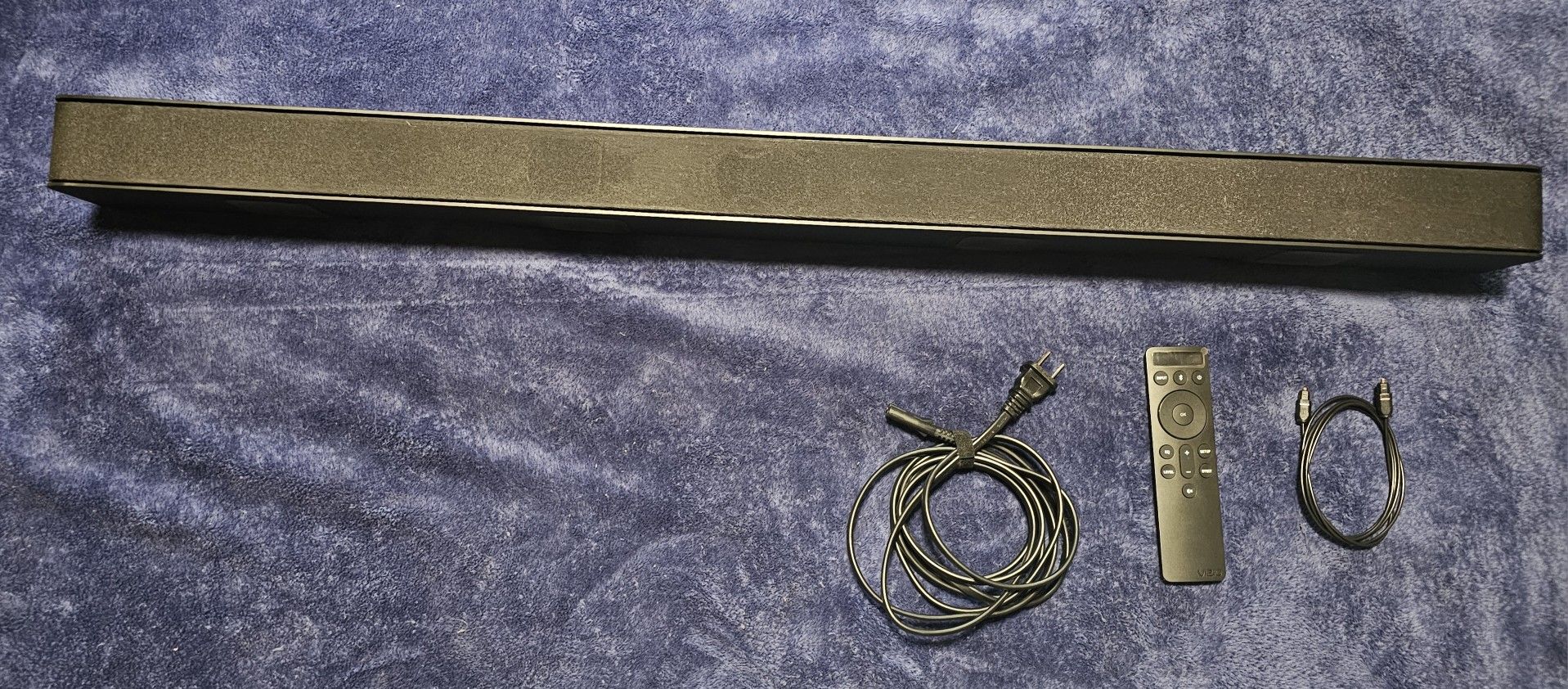 Vizio Sound Bar And Subwoofer With Remote