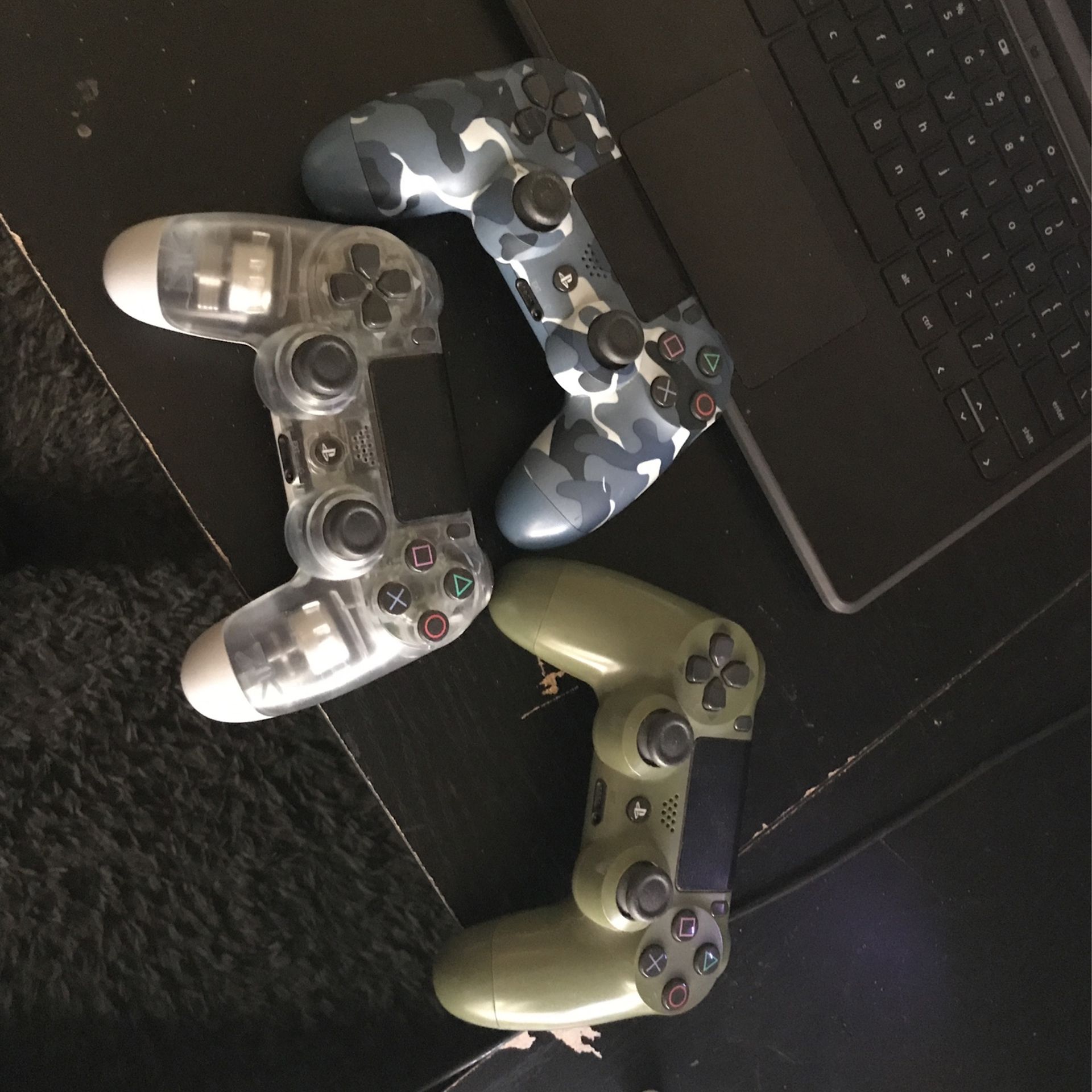Lot Of 3 Dualshock4 Ps4 Controllers For PARTS OR REPAIR ONLY