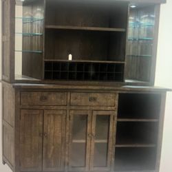Homestead buffet and Hutch