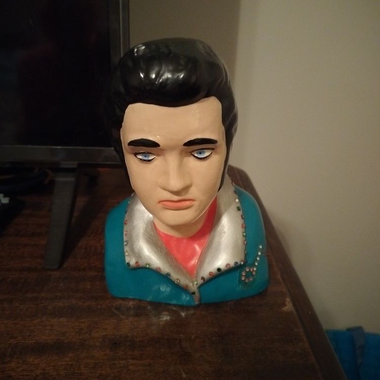 Elvis Statue Mold